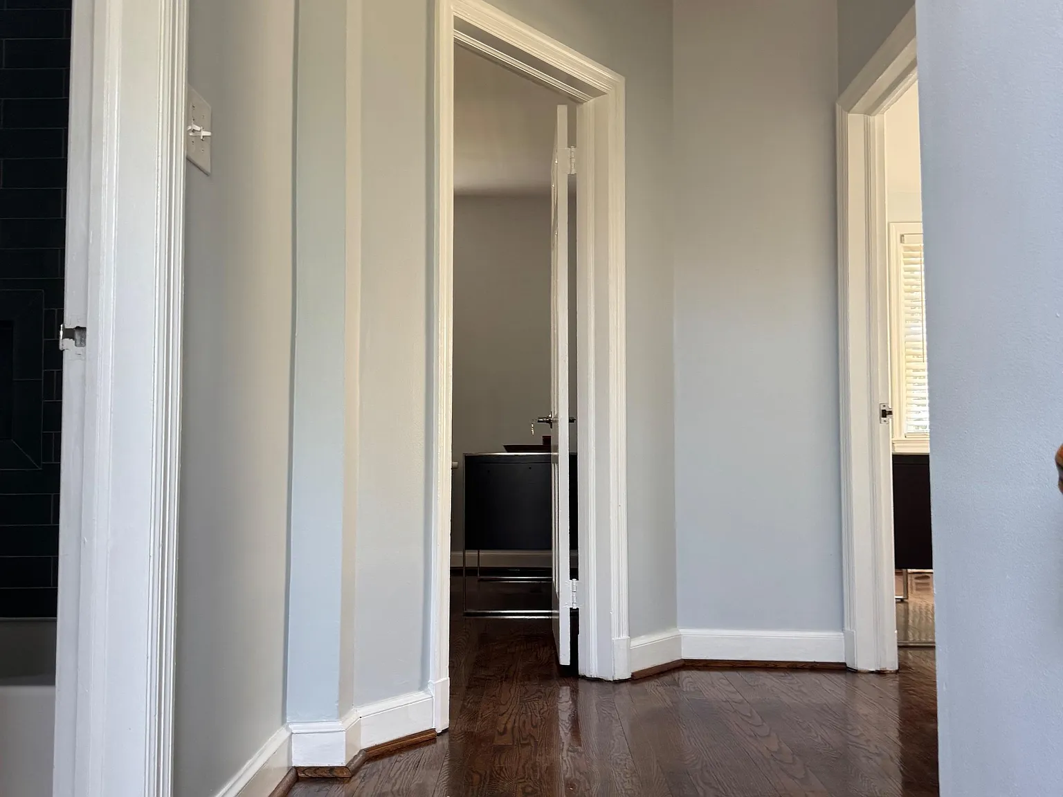 4 bed, 1.5 bath, 2100 sqft, $910 — Photo 3