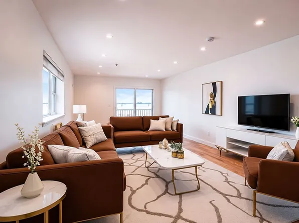 24 Pennyfield Ave APT 2C, Bronx, NY 10465