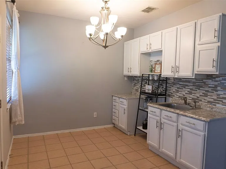 10120 Sourwood Dr #10120 — Photo 2