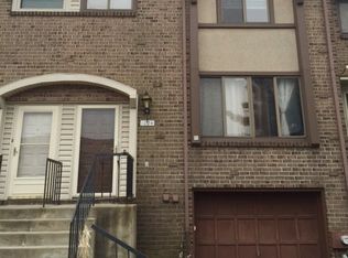 1024 Burnley Ct, Bensalem, PA 19020