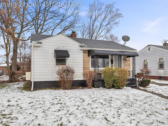 3rd image of 26825 Kitch St