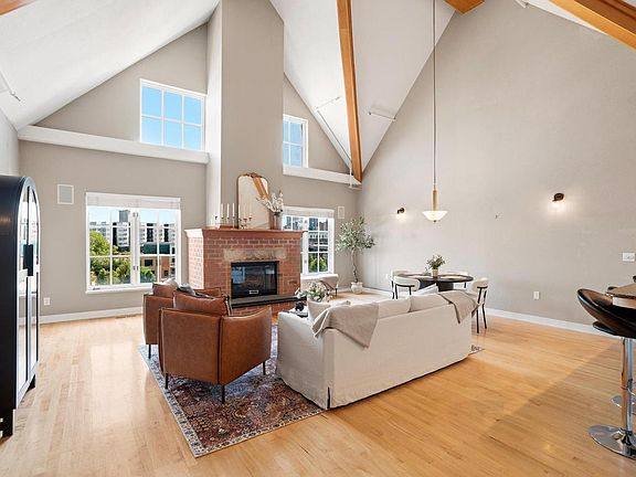5th image of 1809 N Commerce STREET #302
