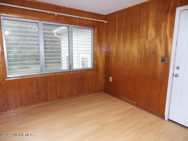 914 Radnor Ave — Photo 17