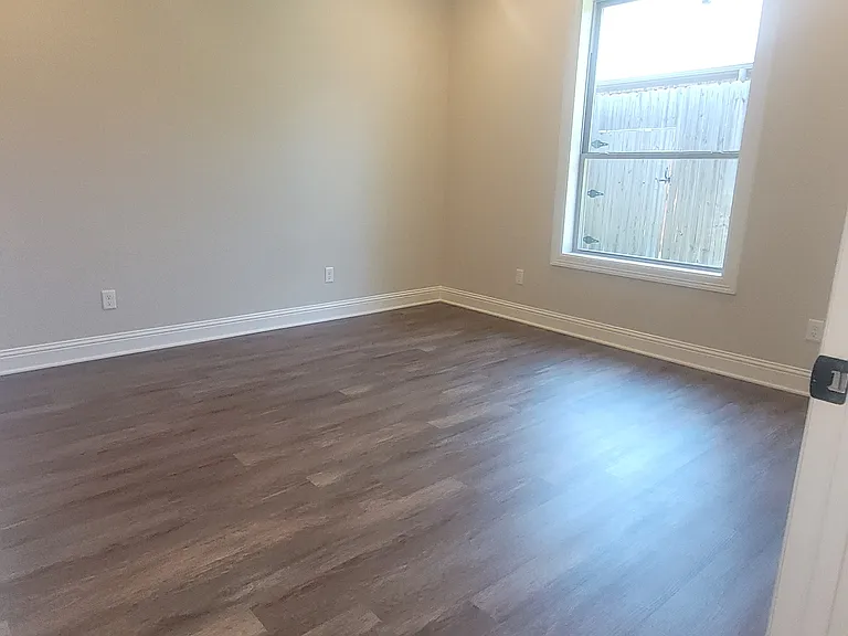475 S Industrial St #503 — Photo 16