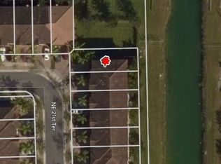 689 NE 21st Ter, Homestead, FL 33033
