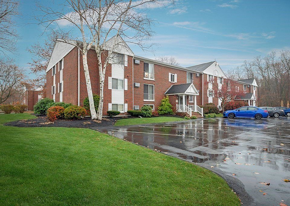 1st image of 2 Birchwood Pt APT 304