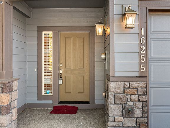 3rd image of 16255 SE Scoria Ln