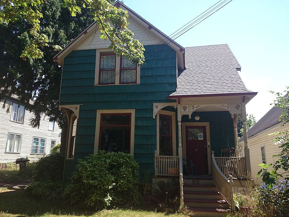 2nd image of 910 20th Ave