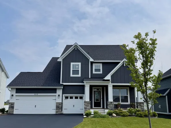 5019 Airlake Dr, Woodbury, MN 55129