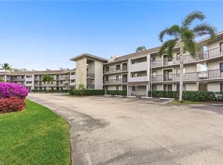 5725 Gage LN #E301, NAPLES, FL 34113
