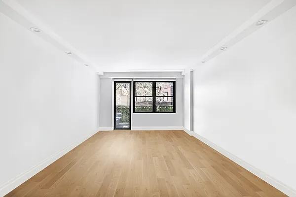 Sold by Compass | media 23