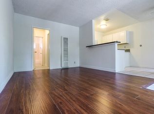 2410 W Commonwealth Ave APT 27, Fullerton, CA 92833