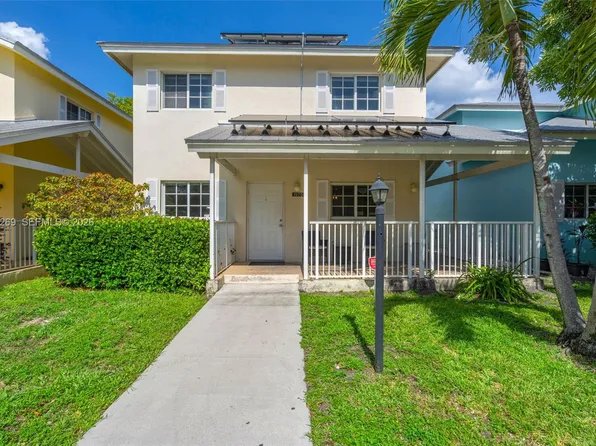 1975 NW 3rd Ct #39, Miami, FL 33136