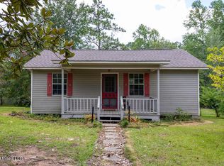 49 Lee Prine Dr, Perkinston, MS 39573