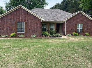 320 Country Club Rd, Senatobia, MS 38668