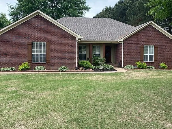 320 Country Club Rd, Senatobia, MS 38668