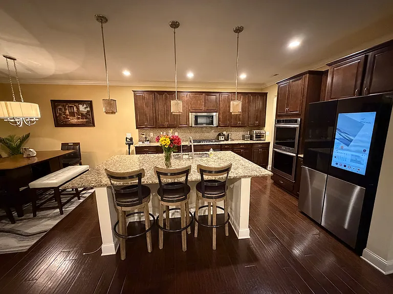 1605 Capstone Dr — Photo 18