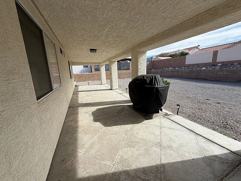 2416 N Ridge Ave — Photo 26