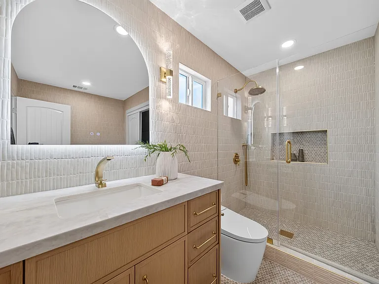 931 Carina Ave — Photo 6