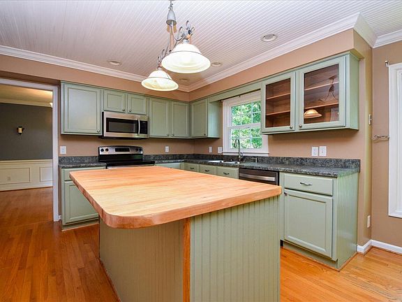 5th image of 5526 Westbriar Ct