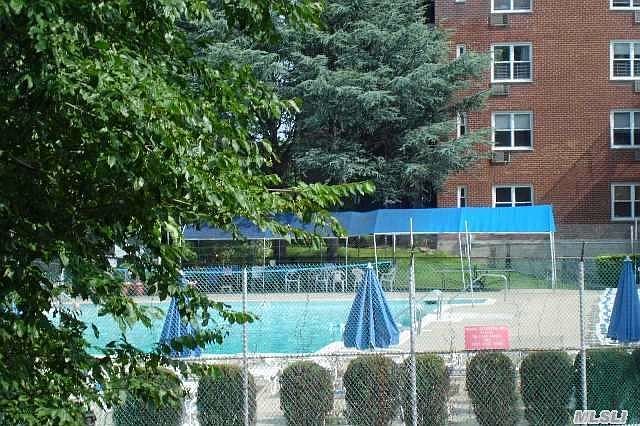 1st image of 21262 16th Ave #1