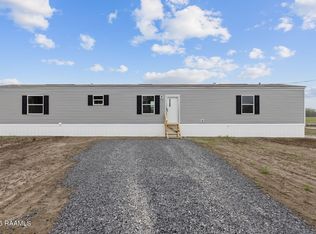 1063 Jeffrey Broussard Rd, Breaux Bridge, LA 70517