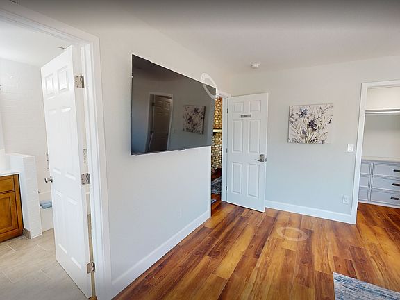 5th image of 172 Knox Ct