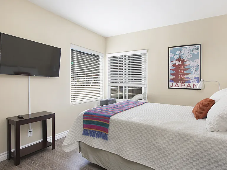 717 Whiting Ct #1 — Photo 2