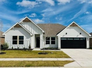 1716 Central Park Dr, Alvarado, TX 76009