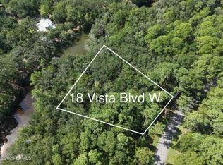 18 Vista Blvd W, Saint Helena Island, SC 29920