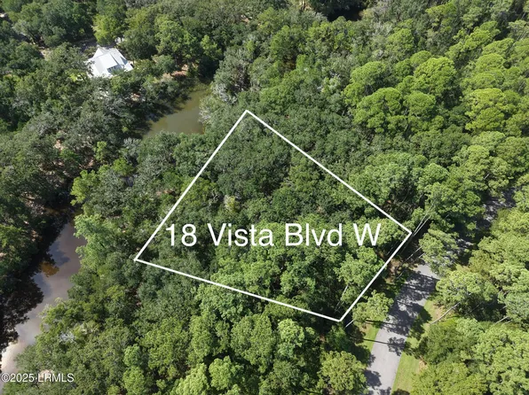 18 Vista Blvd W, Saint Helena Island, SC 29920