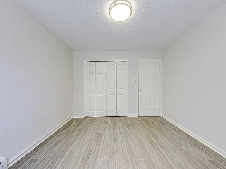 6521 Drummond Rd — Photo 23
