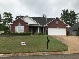 179 Ivywood Cv, Saltillo, MS 38866