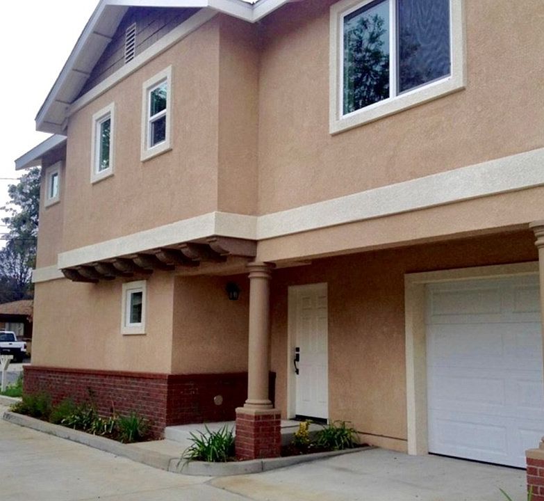 1st image of 616 E Lemon Ave