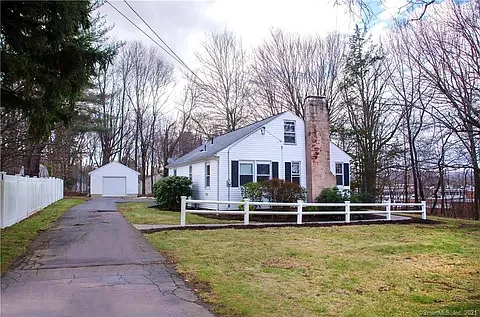 2 bed, 984 sqft, $2,700 — Photo 3