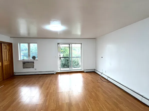 2300 E 15th St #3F, Brooklyn, NY 11229