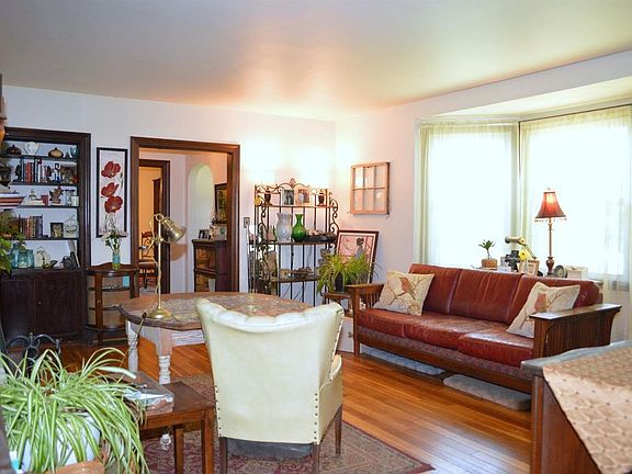3rd image of 4706 Celadon Ave