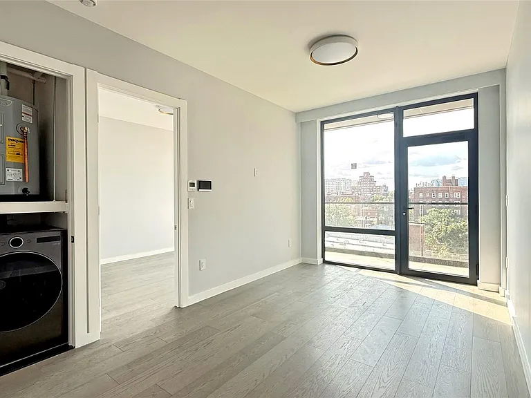 134-11 Franklin Ave #4E — Photo 7