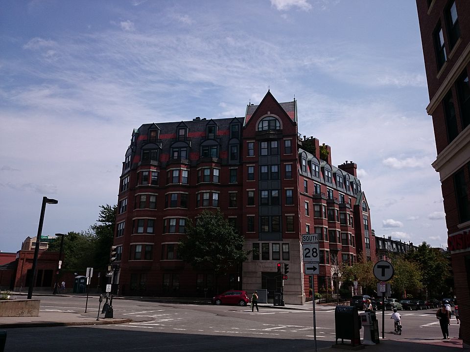 2nd image of 75 Clarendon St APT 405