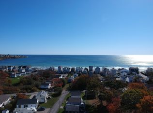 29 Pine St, York, ME 03909