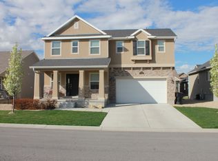 1356 S Brittney Downs Dr, Kaysville, UT 84037