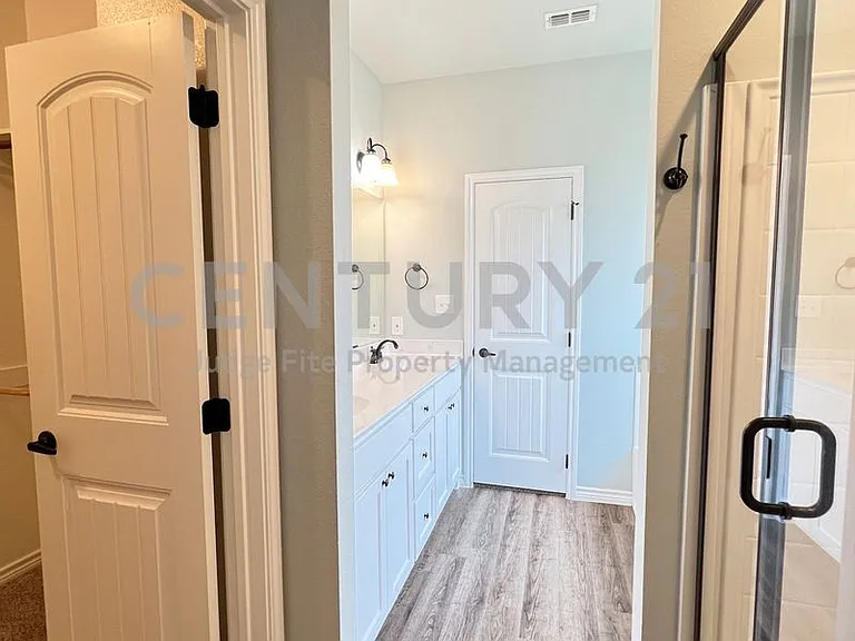 808 Northside Dr — Photo 9