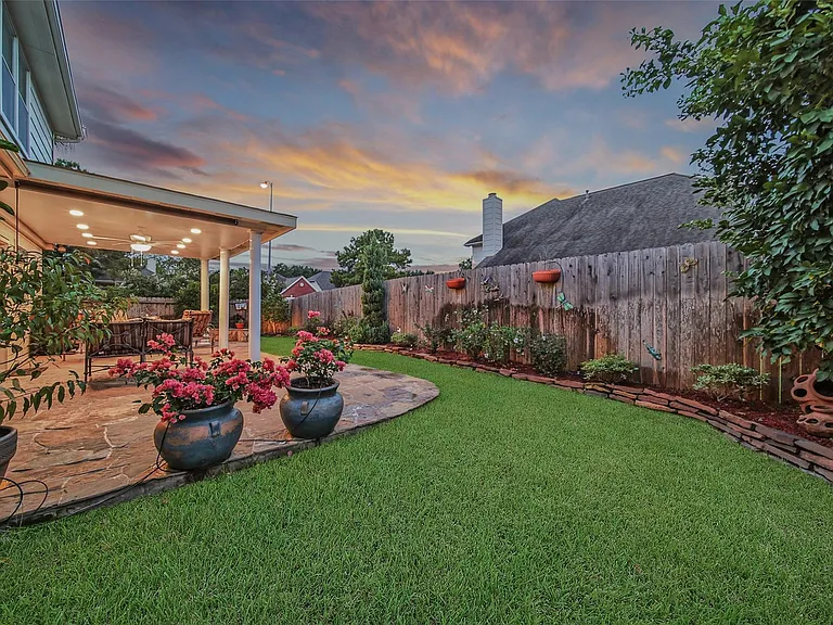 9514 Trailing Moss Dr — Photo 33
