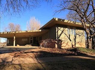 1 Willoughby Ter, Rockford, IL 61103