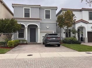 772 NE 191st Ter #772, Miami, FL 33179