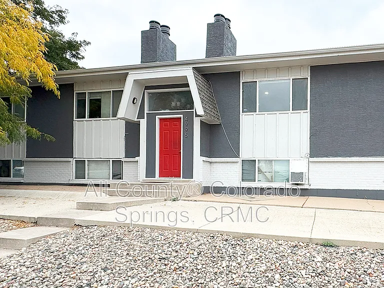 4995 Picturesque Cir #4 — Photo 2