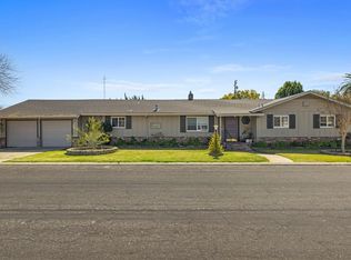 504 Robin Hood Dr, Modesto, CA 95350