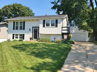 1706 Laurel Dr, Marshalltown, IA 50158