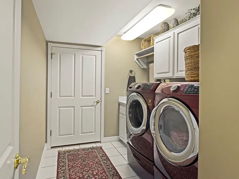 5392 SE 13th Ct — Photo 17