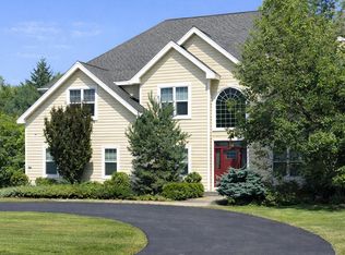 3205 Limerick Ln, Sheboygan, WI 53083